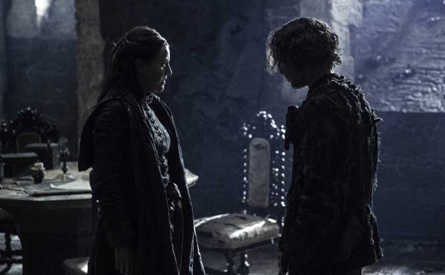 460255-yara-greyjoy-and-theon-greyjoy-in-game-of-thrones-season-6-episode-4-book-of-the-stranger-resize-2044000