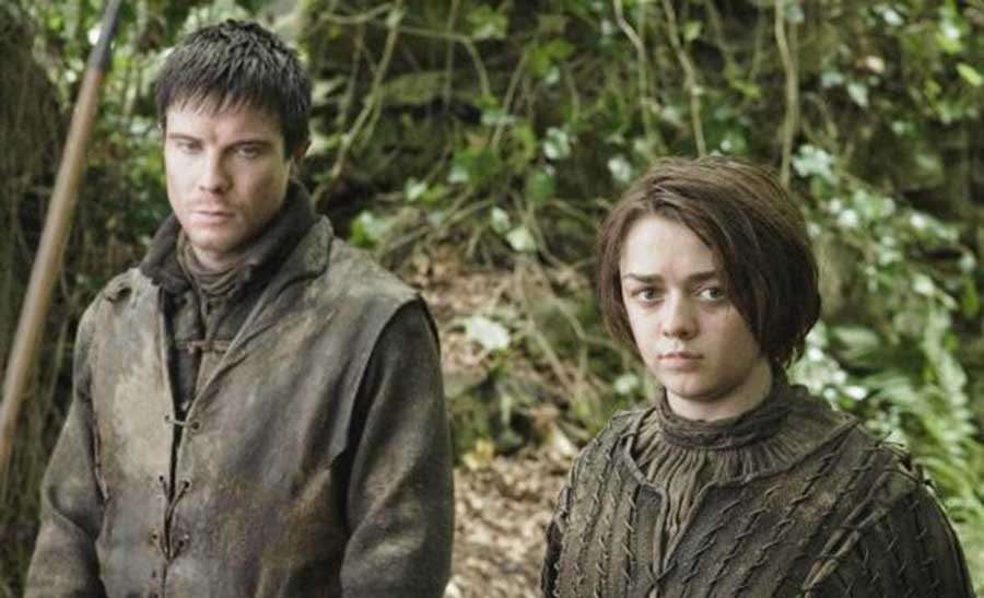 subtle-hints-that-uphold-theory-of-arya-stark-and-gendry-ending-up-together-1-1-3230742