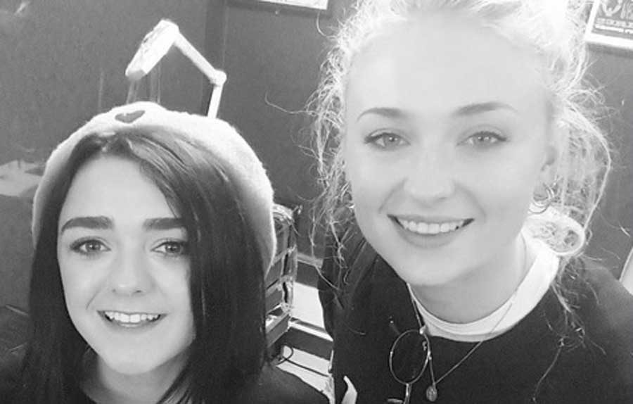 sophie-turner-and-maisie-williams-in-belfast-1-7119848