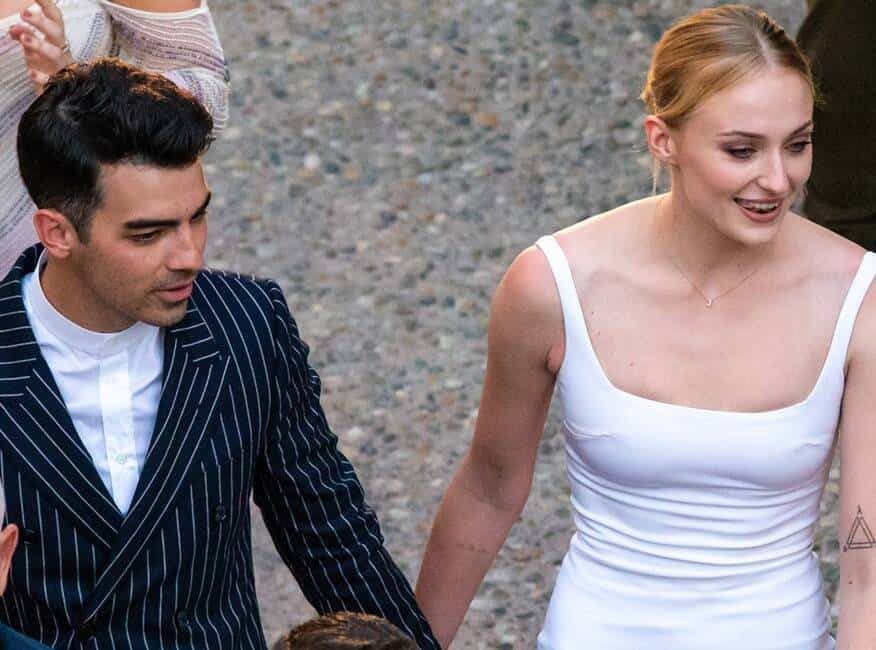 sophie-turner-kicks-off-her-pre-wedding-party-in-france-with-family-maisie-williams-and-others-23-1828663