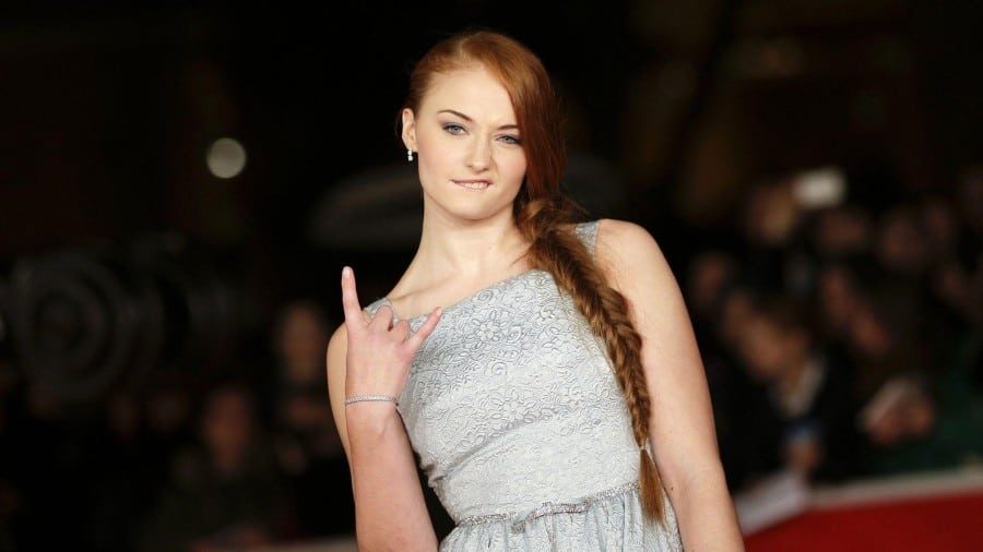 sophie-turner-shows-off-her-bold-side-in-new-thriller-movie-heavy-1-1105878