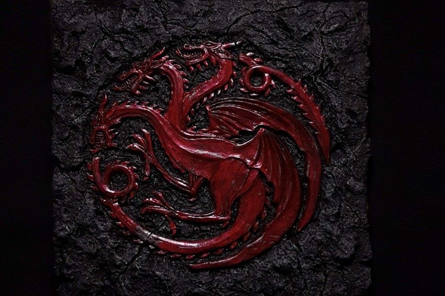 check-out-this-amazing-game-of-thrones-inspired-house-targaryen-plaque-2699571