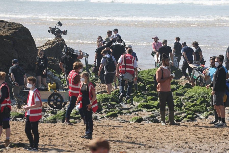 more-leaks-from-the-set-of-house-of-the-dragon-hint-at-a-major-battle-scene-being-filmed-at-cornwall-9-4334545