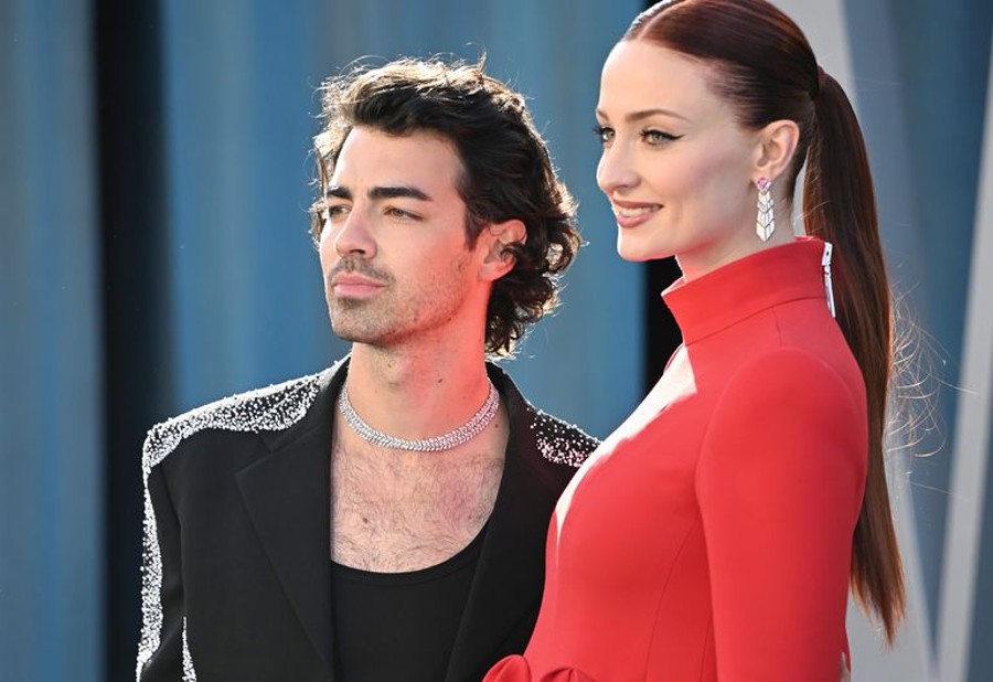 joe-jonas-sophie-turner-16