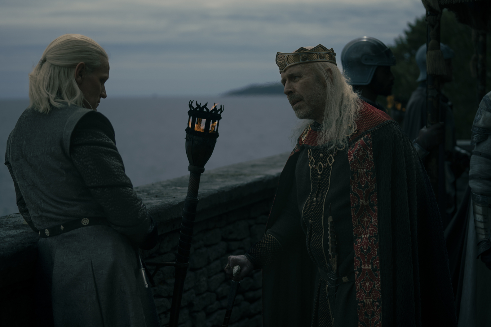 king-viserys-and-daemon-targaryen-episode-7-2