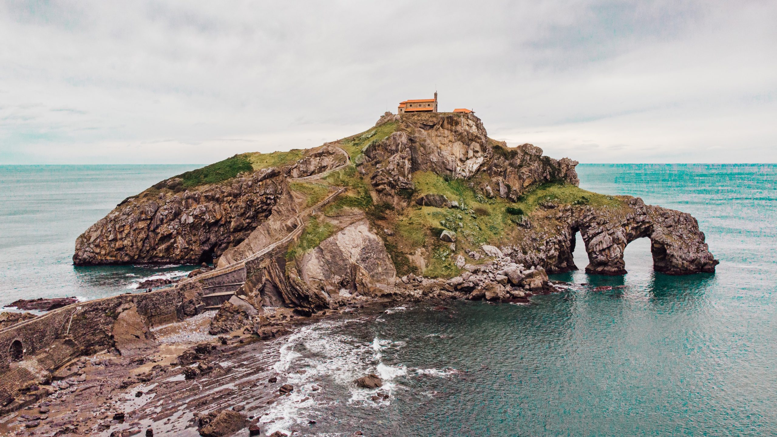 Gaztelugatxe_en_espagne